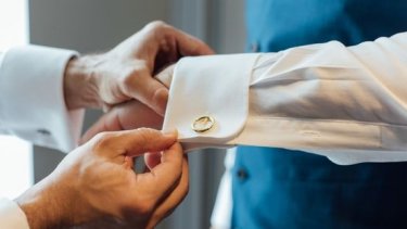 Men's cufflinks