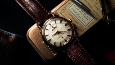 Vintage brown leather watch