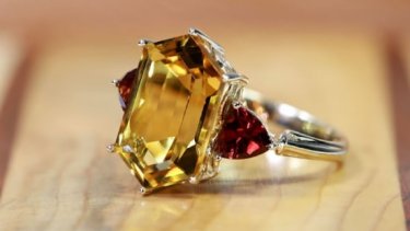 Smokey quartz and red garnet ring